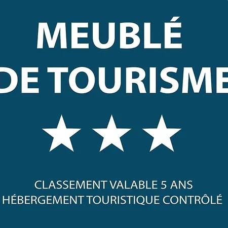 Vue Sur Le Port, Juno Beach, Plage A Pied Courseulles-sur-Mer